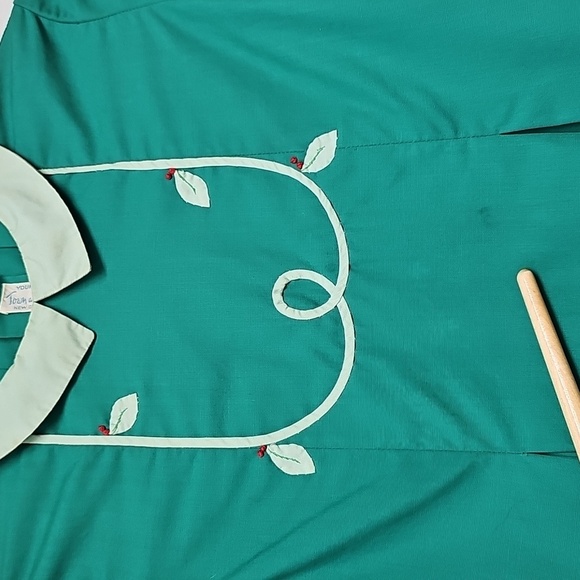 Vtg Green Girls Dress W/vine Applique Tie & Button Back Box Pleats - Picture 2 of 8